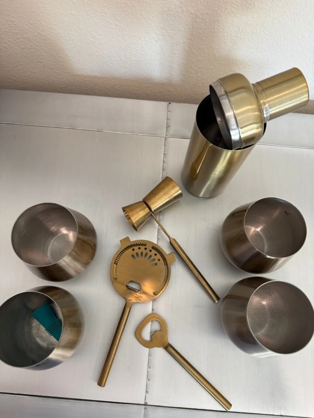 Threshold Gold bronze Stainless‎ Steel Cocktail Shaker Set 4 Tumblers Bar Tools